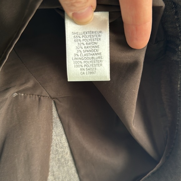 Brown suit skirt - Picture 3 of 3